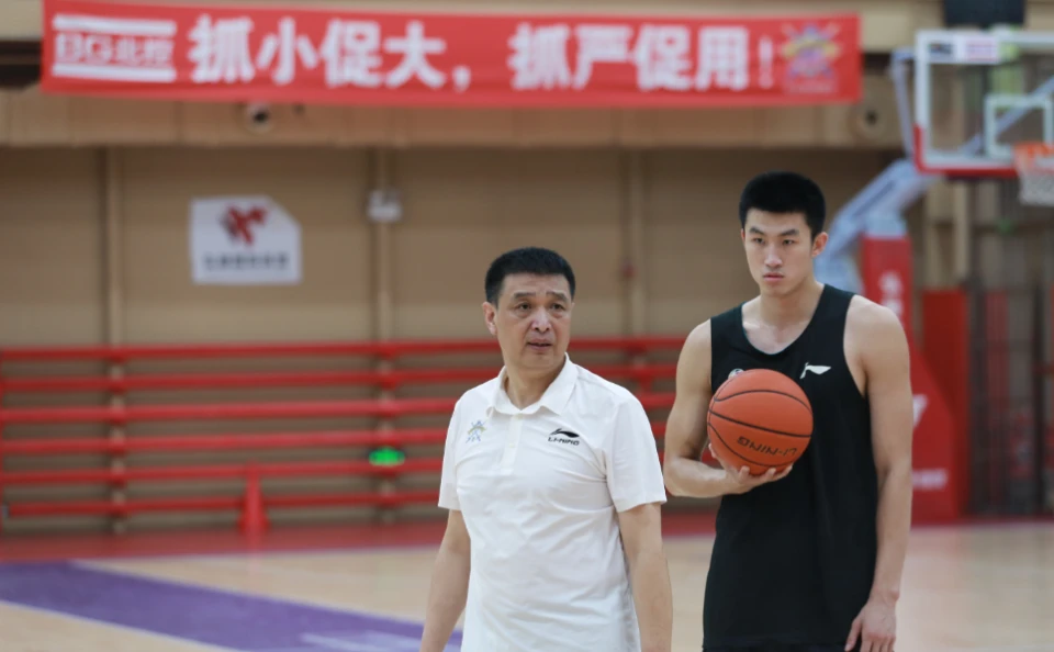 为什么篮球后卫需要特别的体能训练_1
